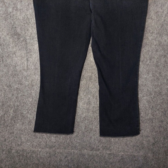 Calvin Klein Women Jeans 32 Cut Off Kick Boot Stonewash Black Stretch casual - Picture 10 of 12